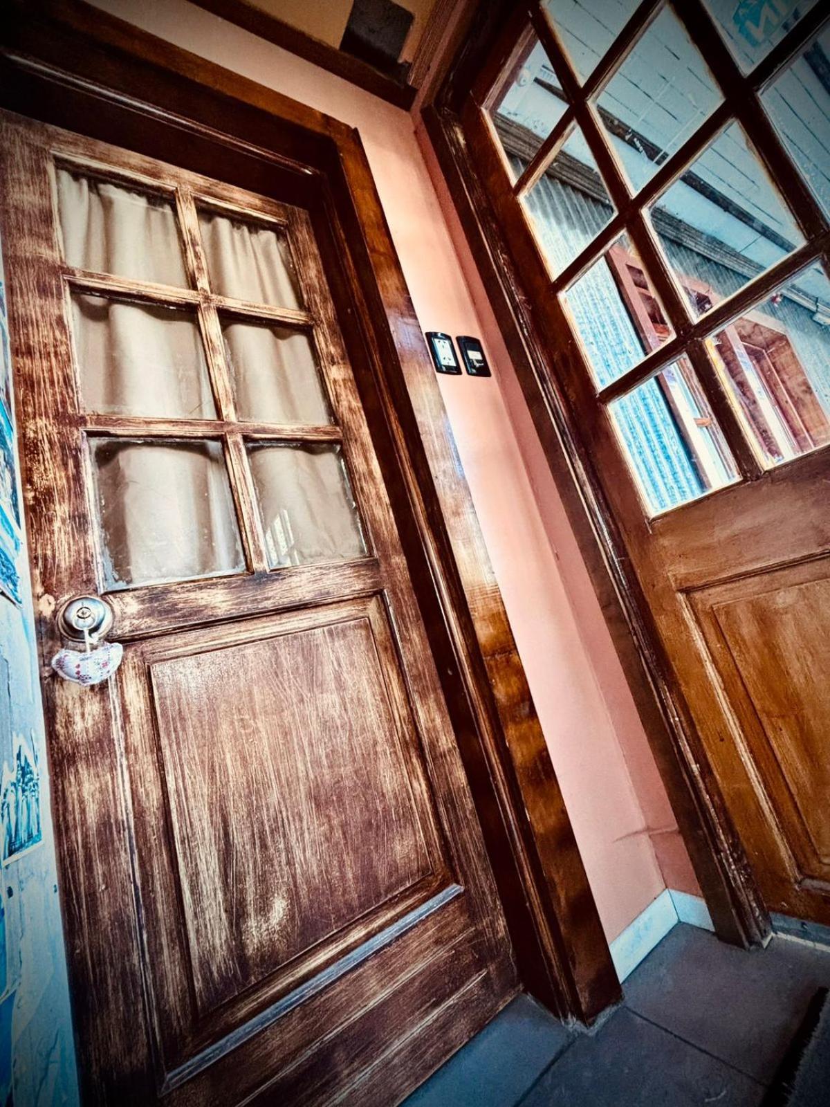 House 1903 Hostel Ushuaia Buitenkant foto